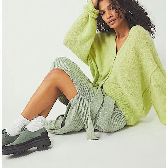 NEW FREE PEOPLE CLAUDIA RIBBED BLANKET SWEATER SKIRT W/ SLIT IN MINT JADE - Picture 3 of 3